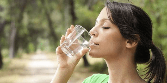 μπορείτε να χάσετε βάρος εάν πίνετε πολύ νερό